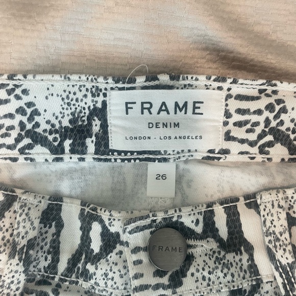 Frame Le Mini With Split Front, python animal print, Size 26 - Picture 4 of 4